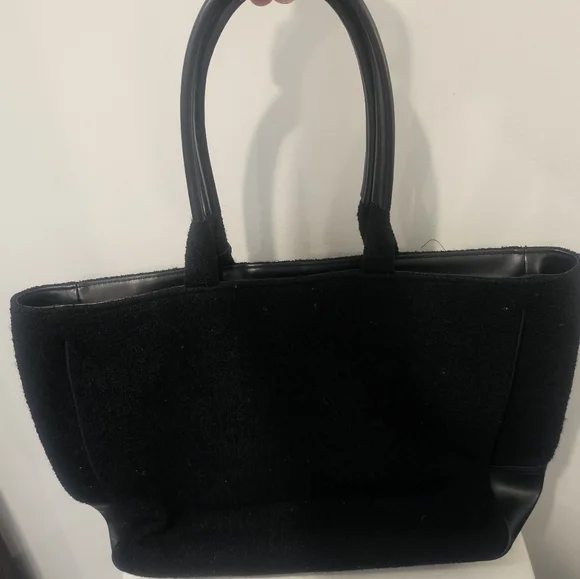 Givenchy Parfum Wool Elegant Black Tote Bag With Slik Red Lining - Picture 6 of 6